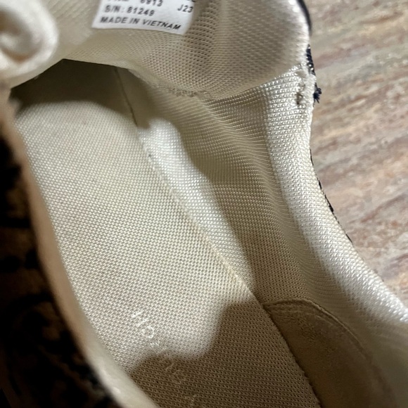 Tory Burch Black and White Patterned Sneakers - Picture 16 of 16